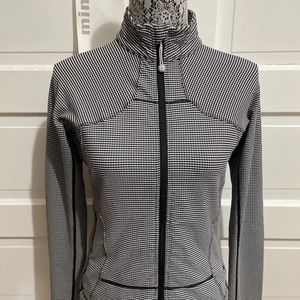 Lululemon Shape Forme Jacket Size 12 Black White Gingham Flattering Define Fit